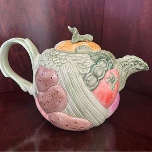 Fitz & Floyd Vegetable Garden Tea Pot